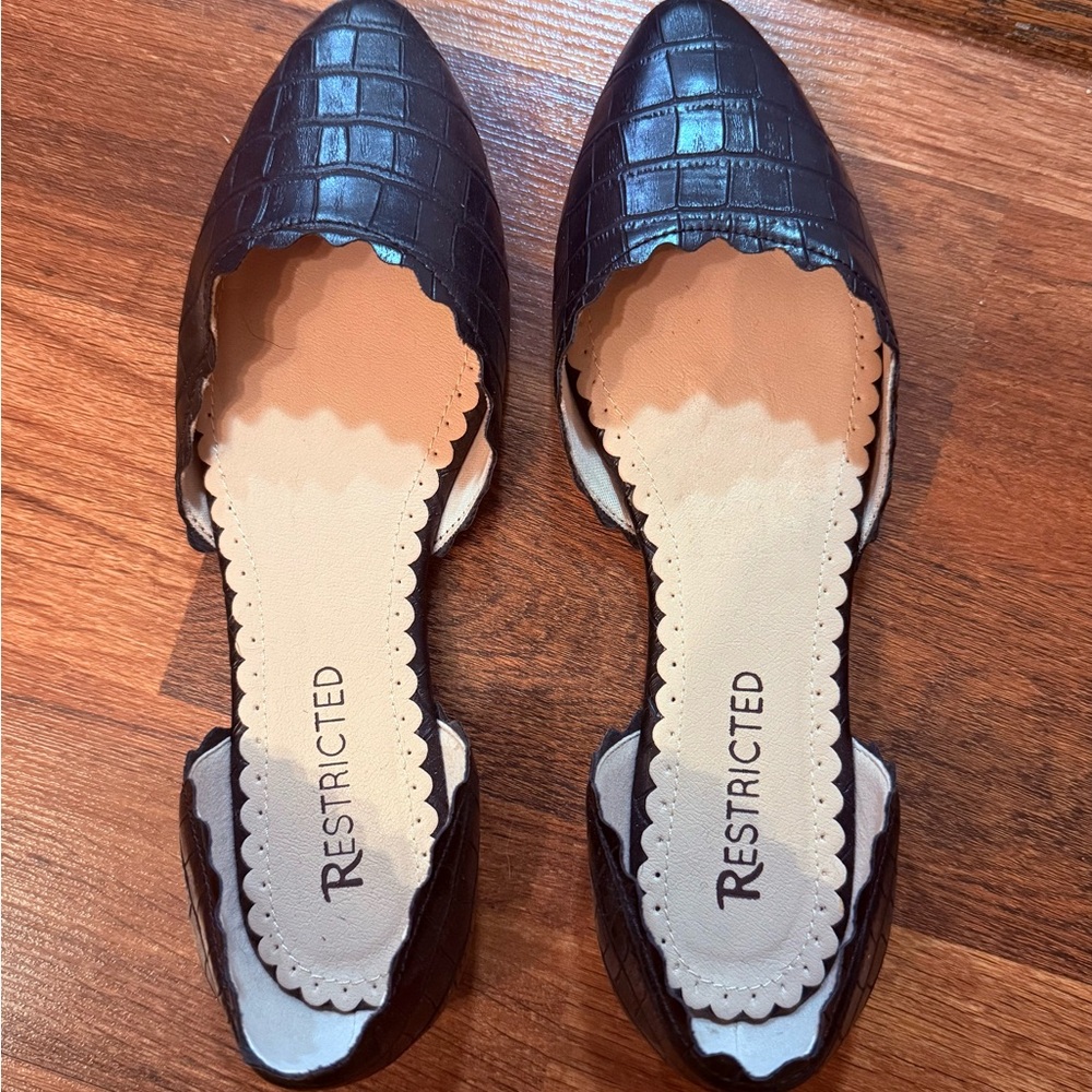 NWOT Restricted Black Flats with Quilted Design